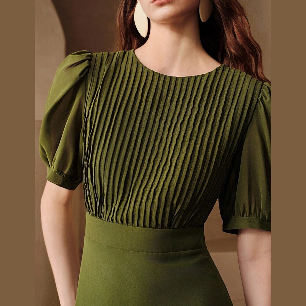 Dark Kelly Green Pintuck Puff Sleeve Maxi Dress - Picture 3 of 7
